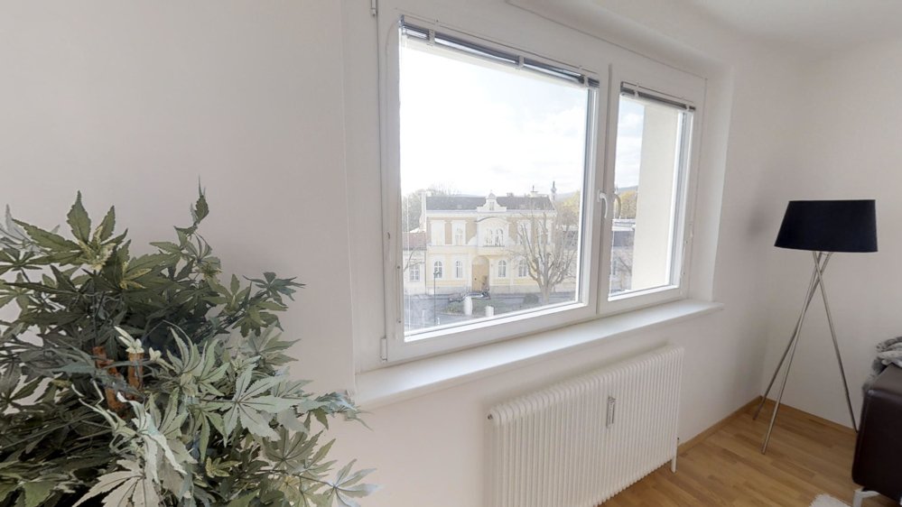 Baden Weilburgstraße: top sanierte helle Garconniere