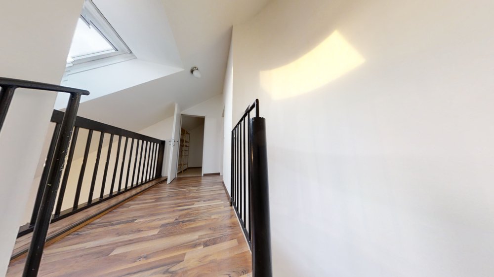 Bad Erlach Nähe Bahnhof: 4ZI DG Maisonette+Garage+gut zu vermieten+ Thermen Nähe