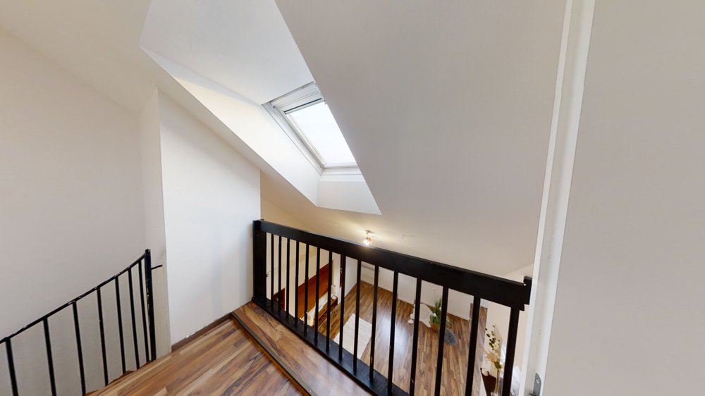 Bad Erlach Nähe Bahnhof: 4ZI DG Maisonette+Garage+gut zu vermieten+ Thermen Nähe