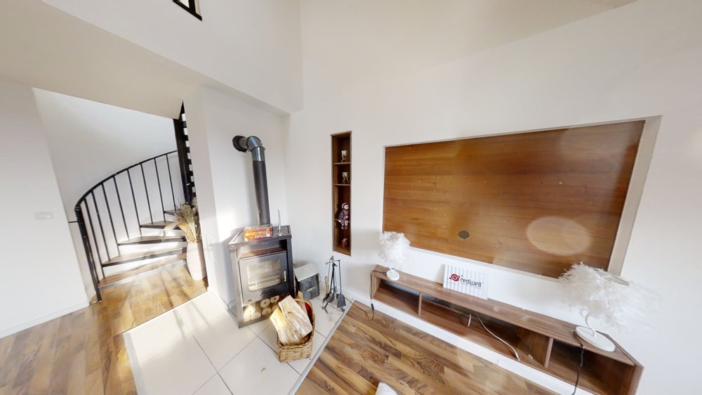 Bad Erlach Nähe Bahnhof: 4ZI DG Maisonette+Garage+gut zu vermieten+ Thermen Nähe