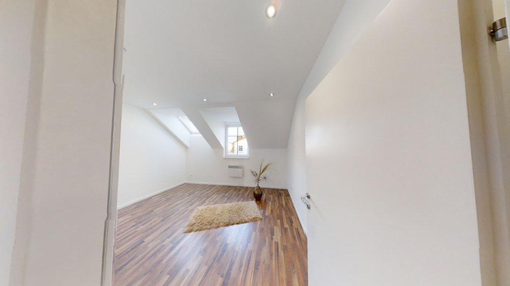 Bad Erlach Nähe Bahnhof: 4ZI DG Maisonette+Garage+gut zu vermieten+ Thermen Nähe