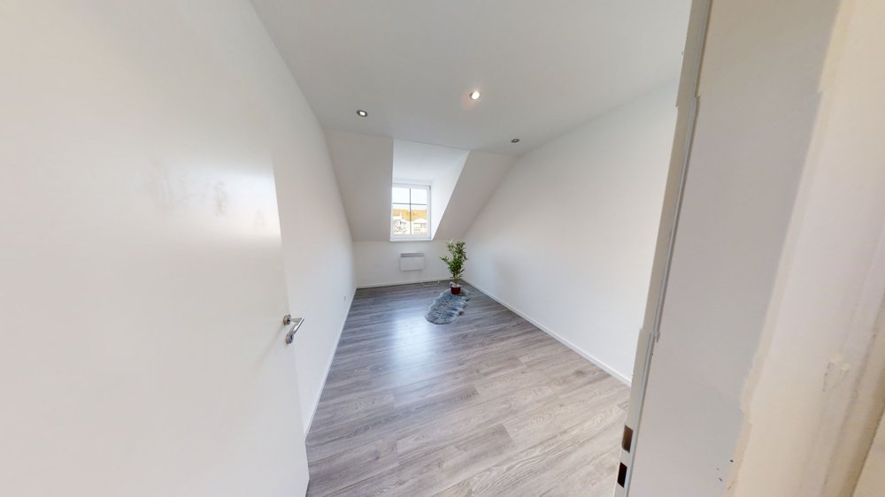 Bad Erlach Nähe Bahnhof: 4ZI DG Maisonette+Garage+gut zu vermieten+ Thermen Nähe