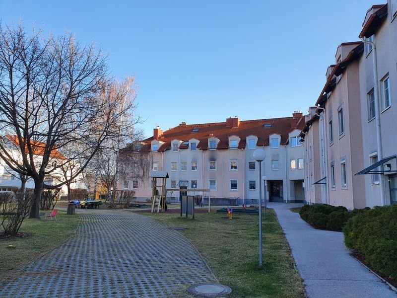 Bad Erlach Nähe Bahnhof: 4ZI DG Maisonette+Garage+gut zu vermieten+ Thermen Nähe