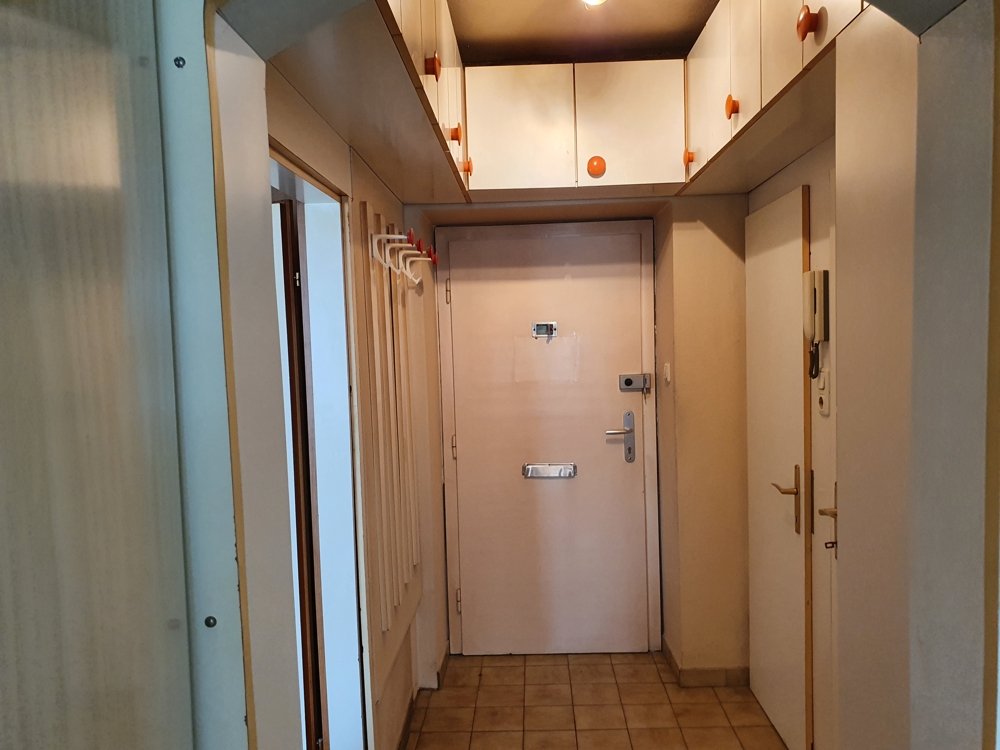 U1-Reumannplatz: Garconniere mit bester Infrastruktur zum sanieren