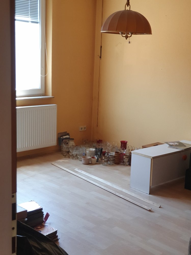 U1-Reumannplatz: Garconniere mit bester Infrastruktur zum sanieren