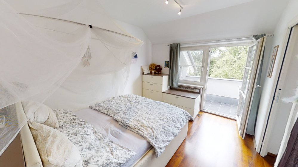 Maria Enzersdorf/Grenze Brunn: 2ZI DG+ 14m2 Terrasse+2 Stellplätze+Grünblick+tolle Infrastruktur