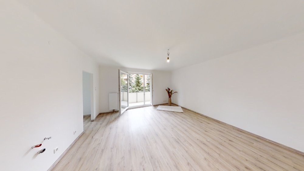 Schwechat-Felmayergarten: 2ZI+Balkon+Erstbezug nach Sanierung+Grünblick in Ruhelage