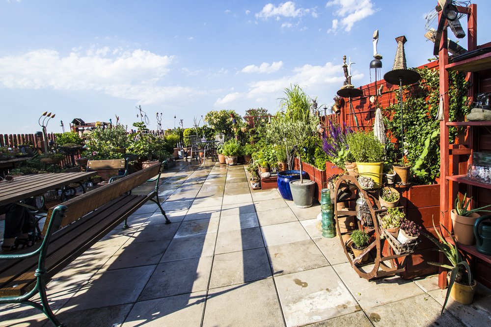 Guntramsdorf-Zentrum:DG mit 66m2Terrasse+Weitblick+günstigeBK