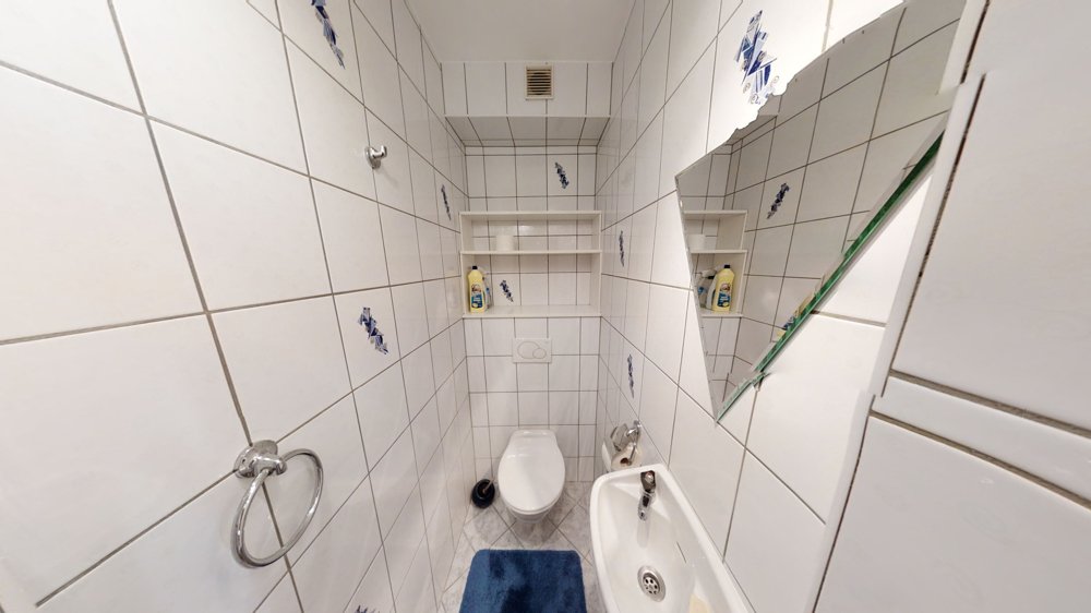 gesplegte Toilette gesplegte Toilette